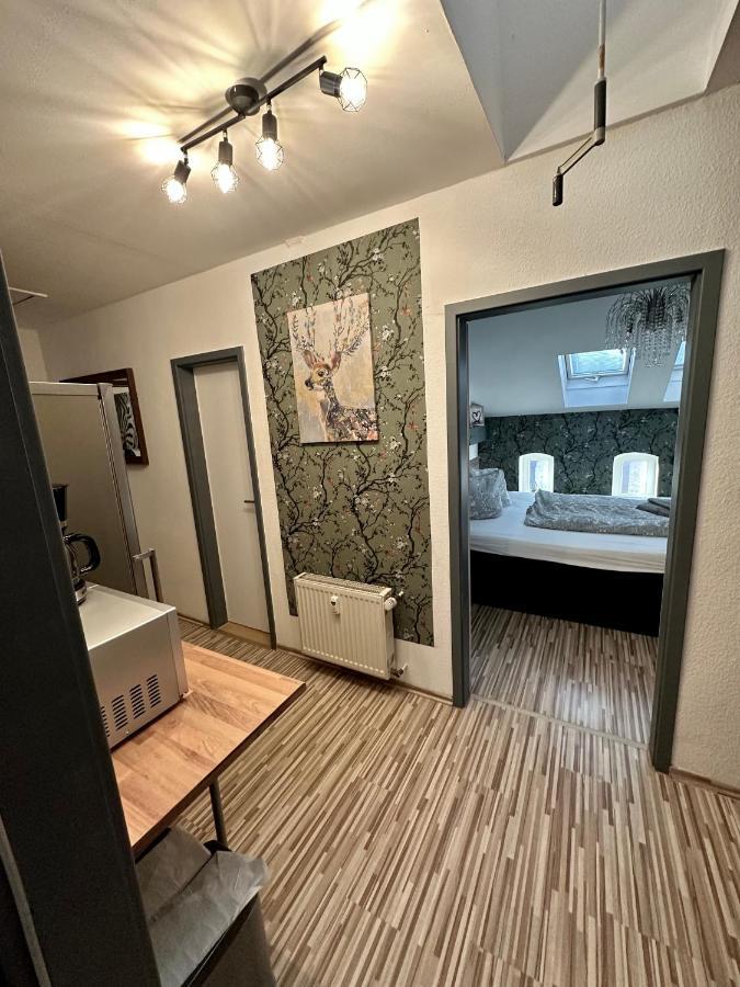Apartment Zum Gruenen Hirsch Inkl. Parkplatz エアフルト エクステリア 写真